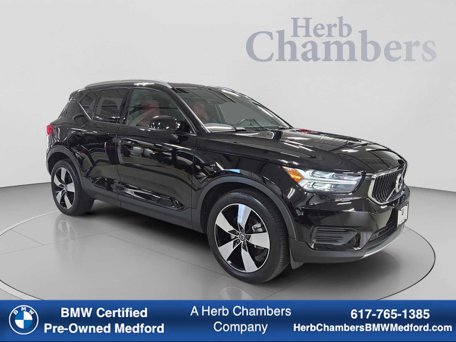 2020 VOLVO XC40