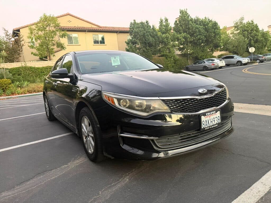 2017 KIA Optima