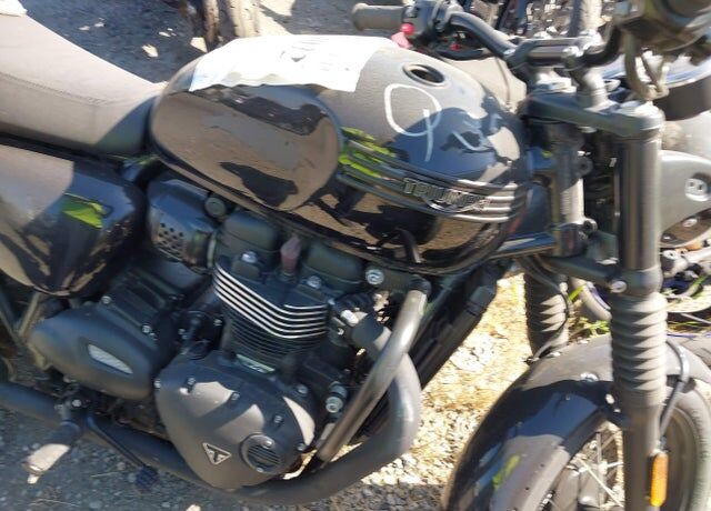 2017 TRIUMPH Bonneville