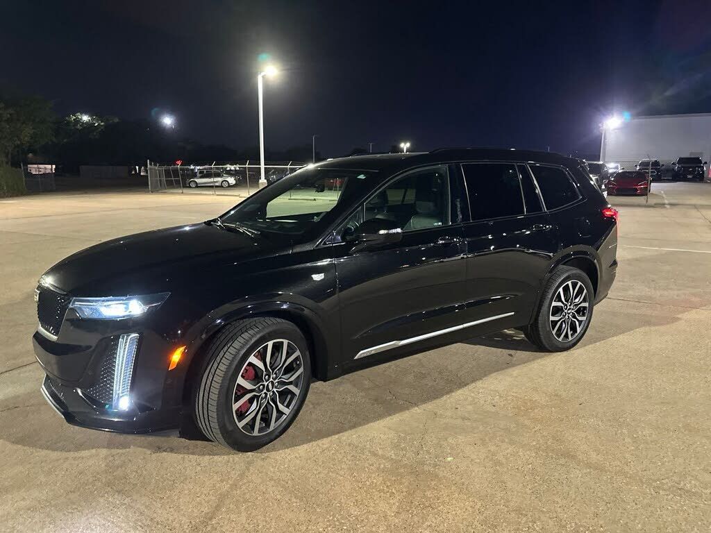 2022 CADILLAC XT6