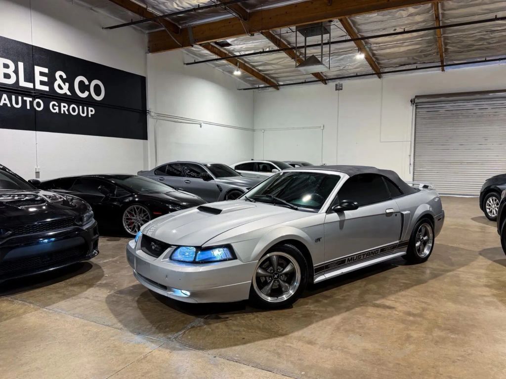 2003 FORD Mustang