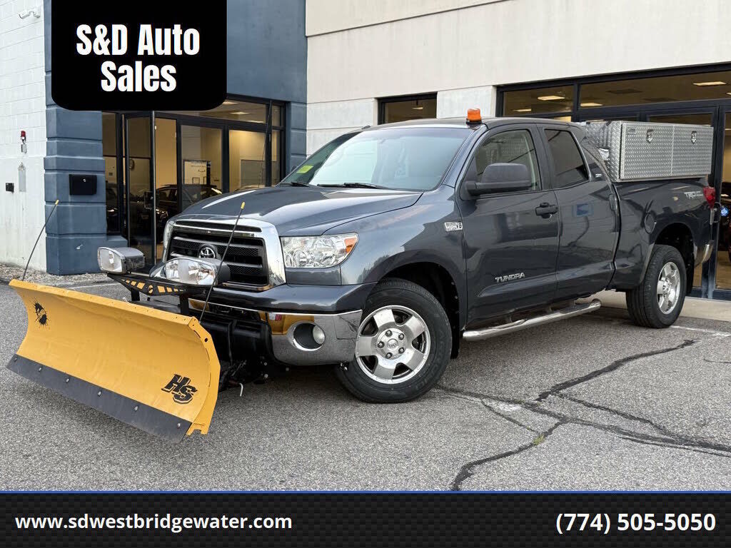 2010 TOYOTA Tundra