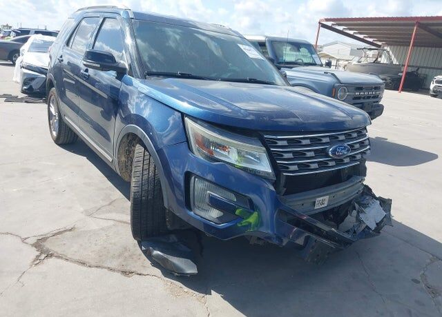 2017 FORD Explorer