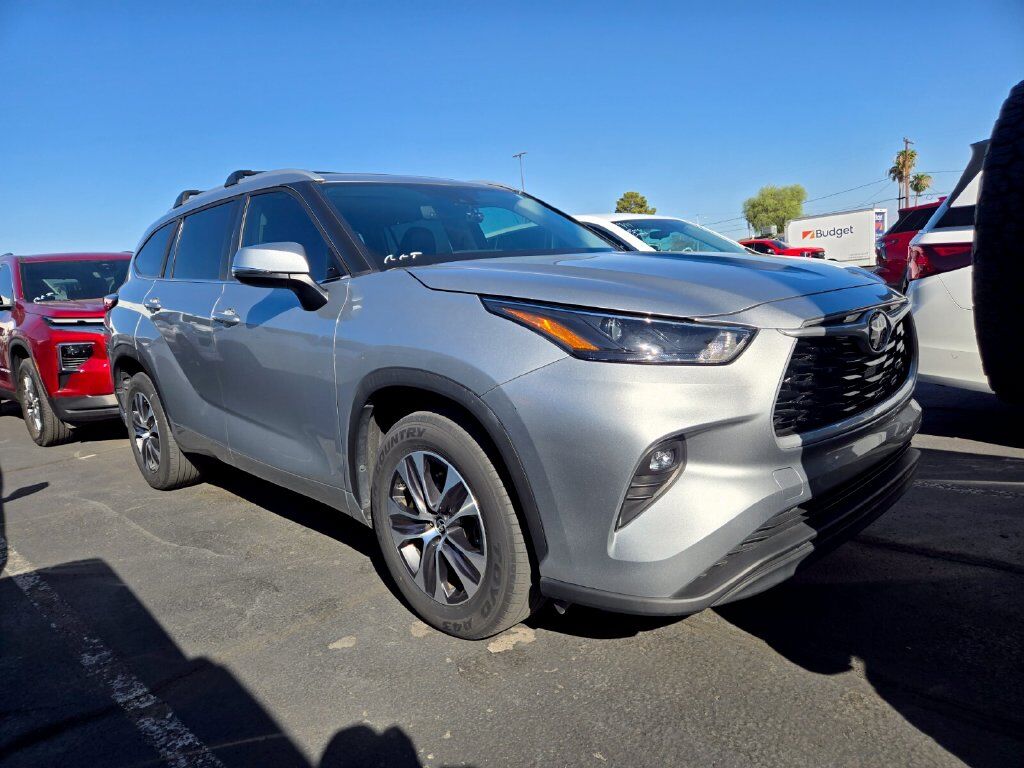 2023 TOYOTA Highlander
