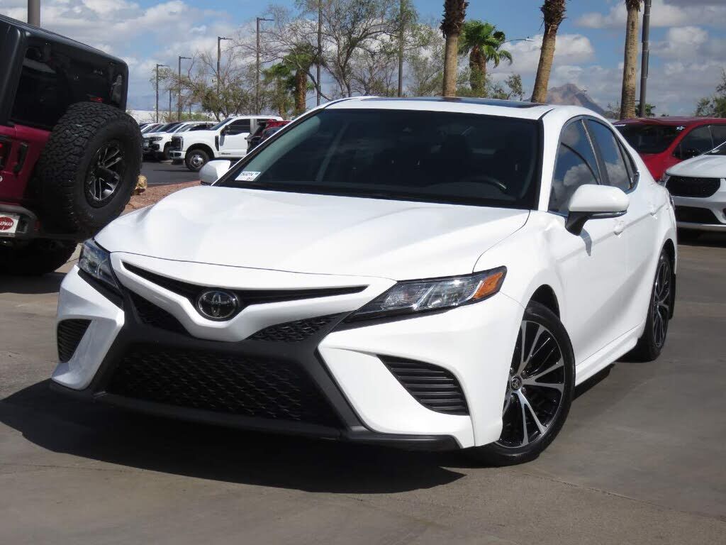 2020 TOYOTA Camry