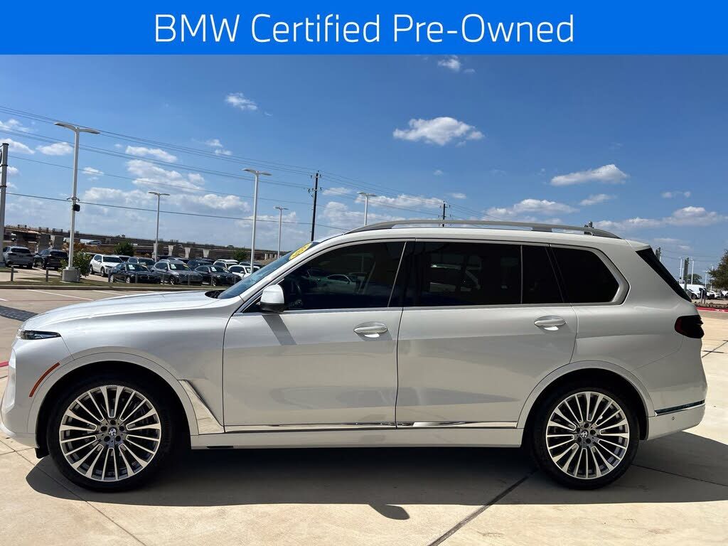 2024 BMW X7