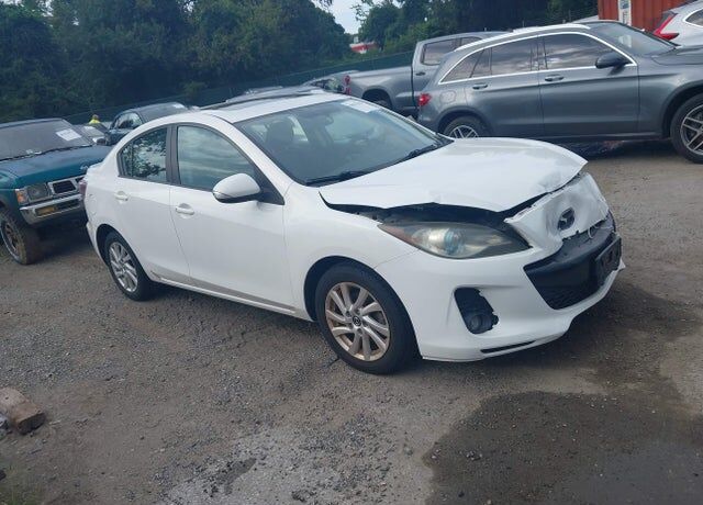 2013 MAZDA Mazda3