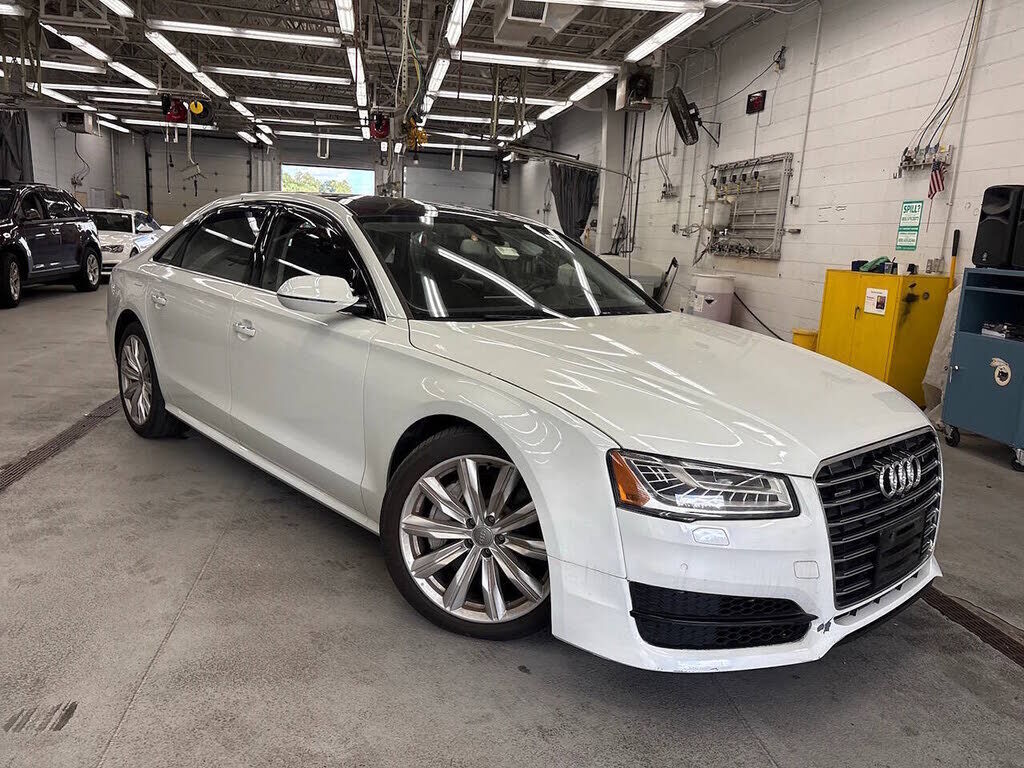 2017 AUDI A8