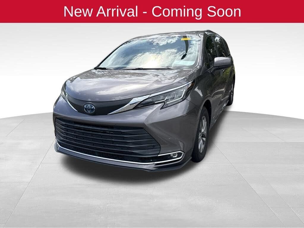 2021 TOYOTA Sienna