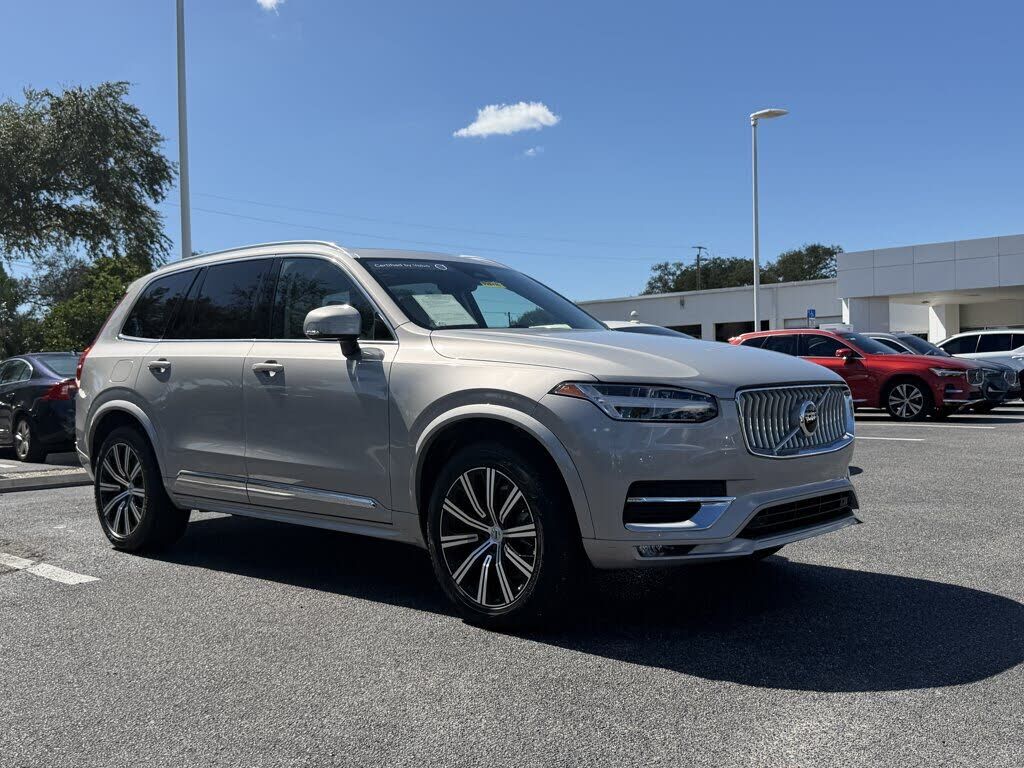 2025 VOLVO XC90