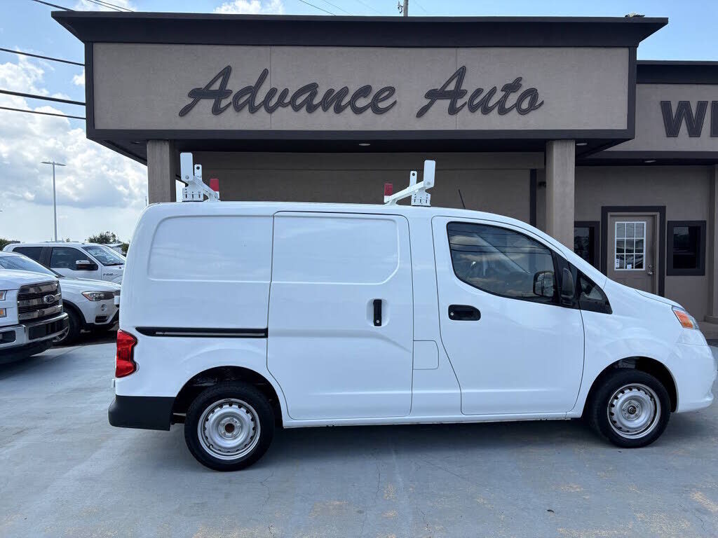 2021 NISSAN NV200