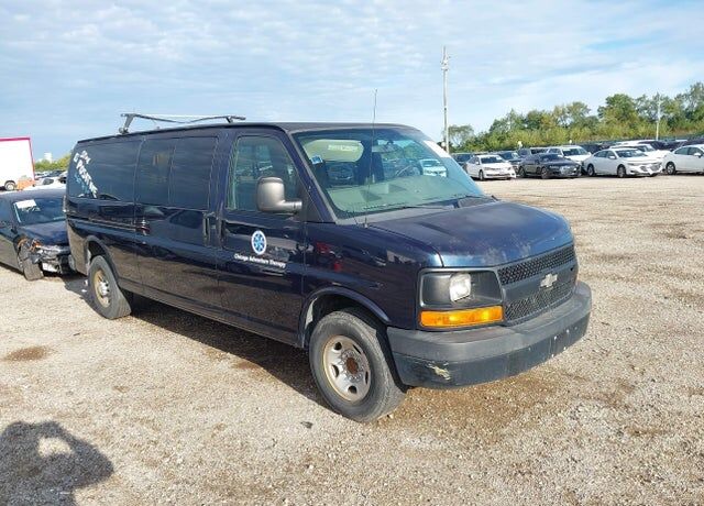 2011 CHEVROLET Express