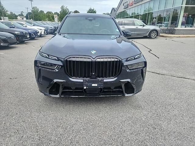 2024 BMW X7
