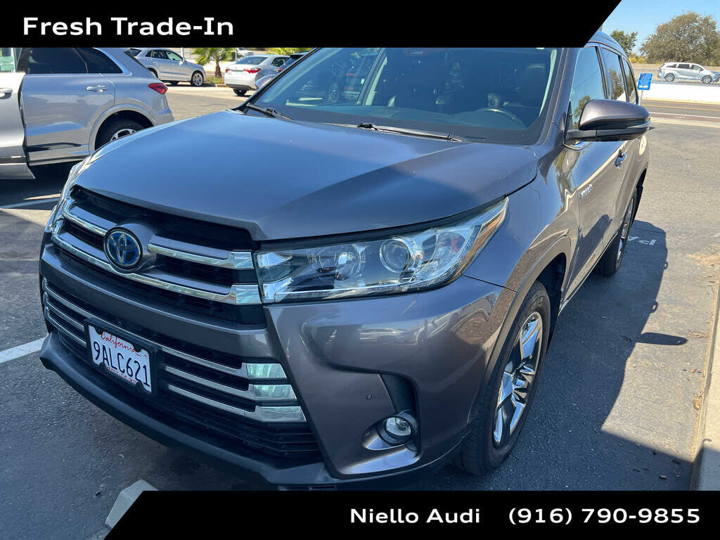 2019 TOYOTA Highlander