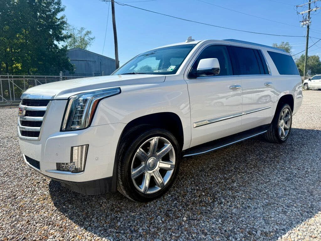 2017 CADILLAC Escalade ESV