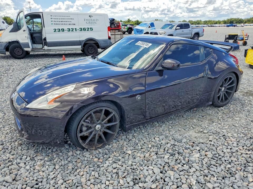 2015 NISSAN 370Z