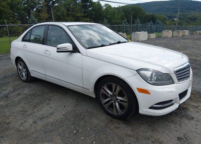 2013 MERCEDES-BENZ C-Class