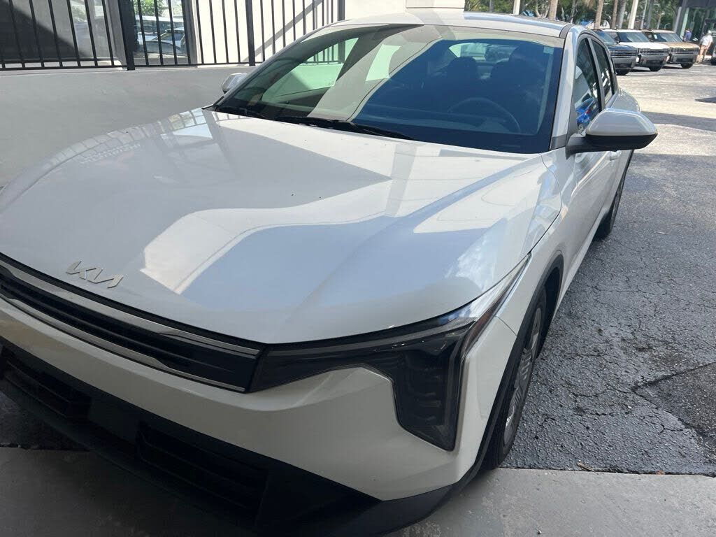 2025 KIA K4