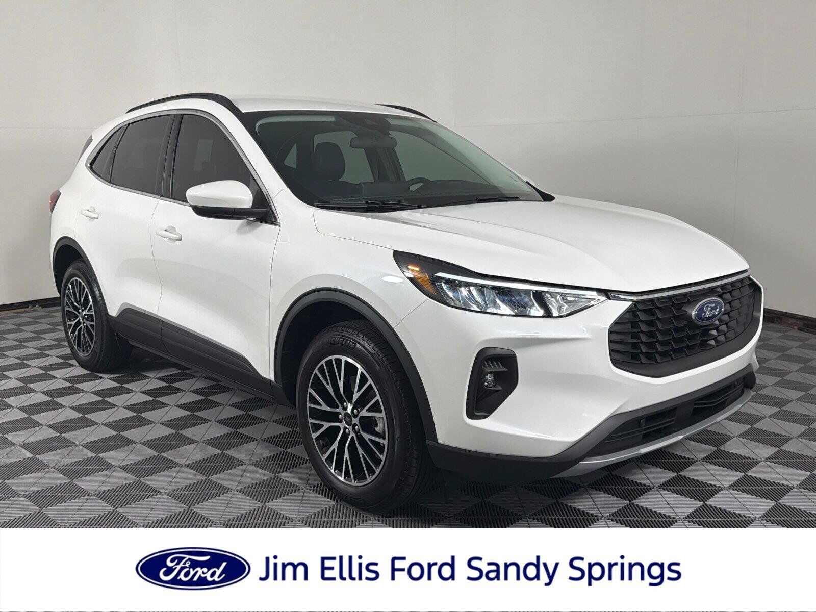 2025 FORD Escape