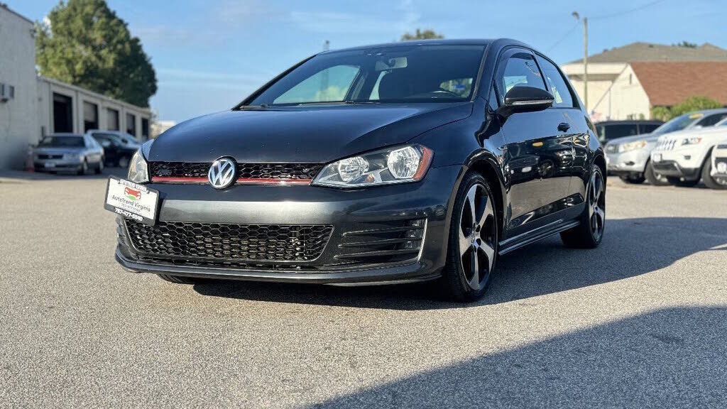 2016 VOLKSWAGEN Golf GTI