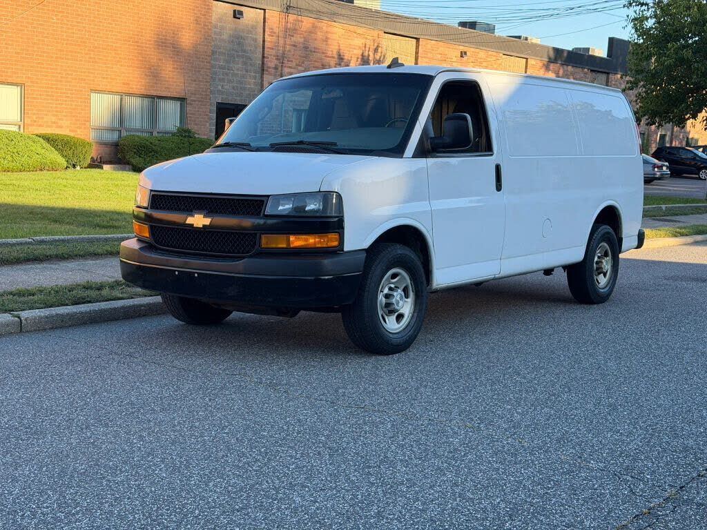 2019 CHEVROLET Express