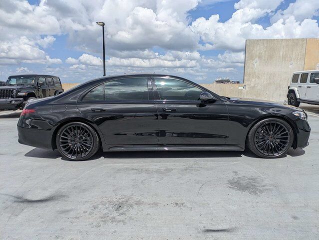 2022 Mercedes-Benz S-Class
