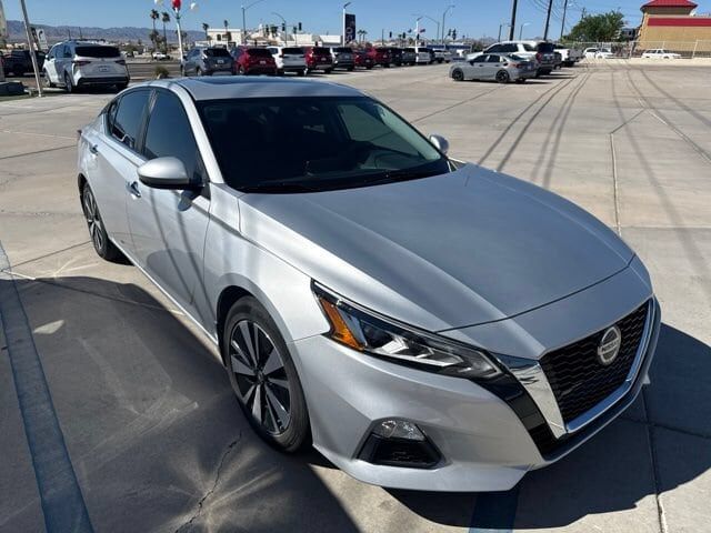 2022 NISSAN Altima