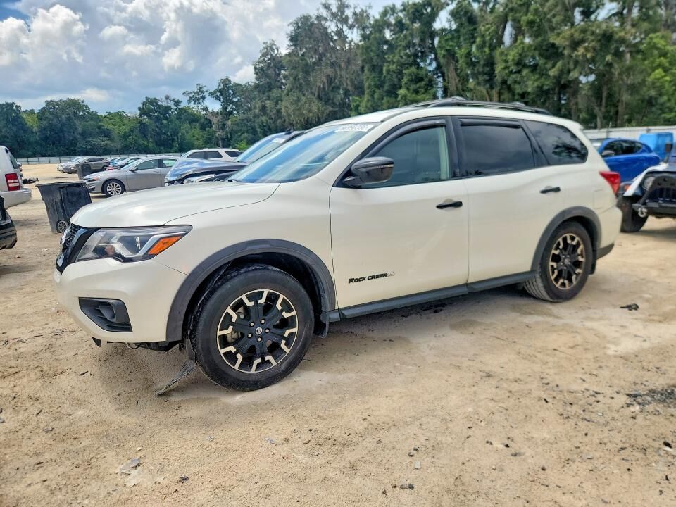 2020 NISSAN Pathfinder