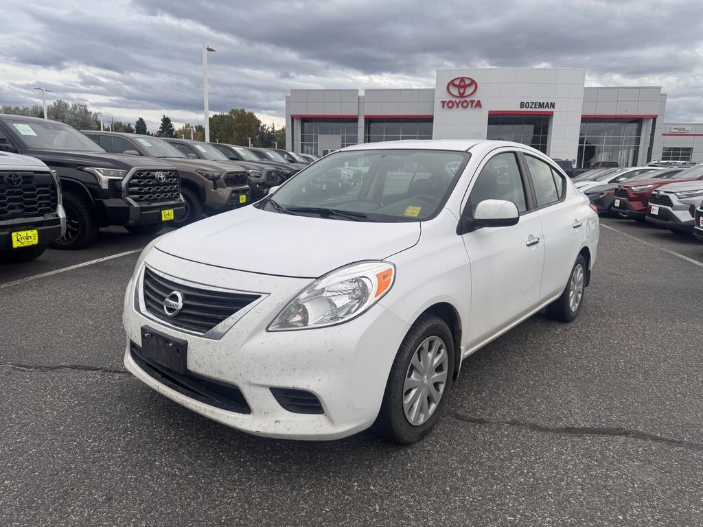 2013 NISSAN Versa
