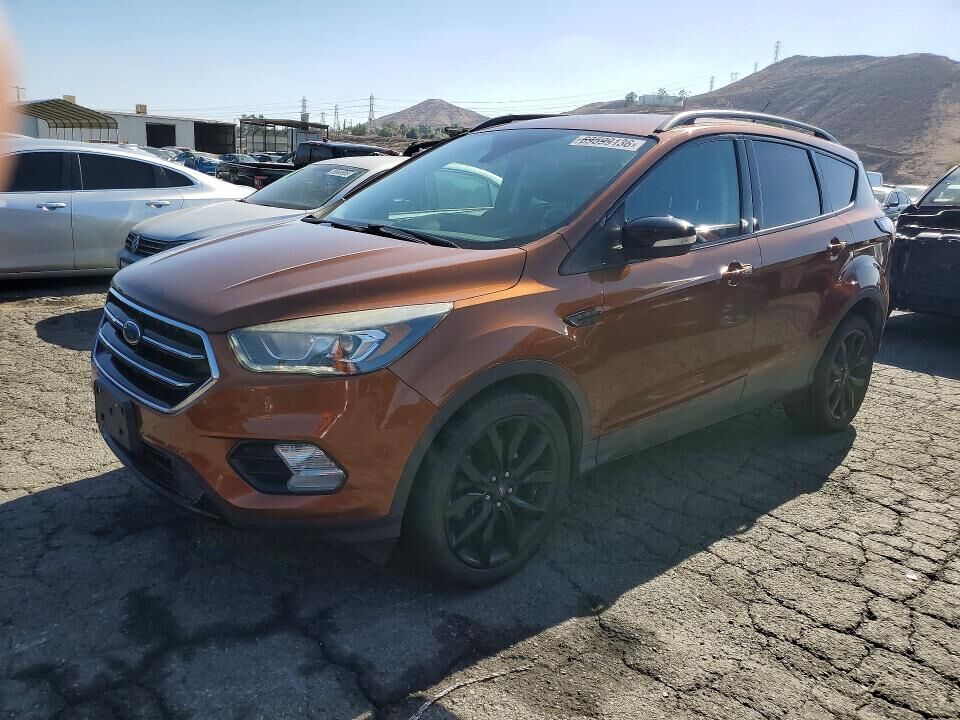 2017 FORD Escape