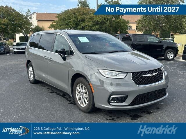 2025 CHRYSLER Pacifica