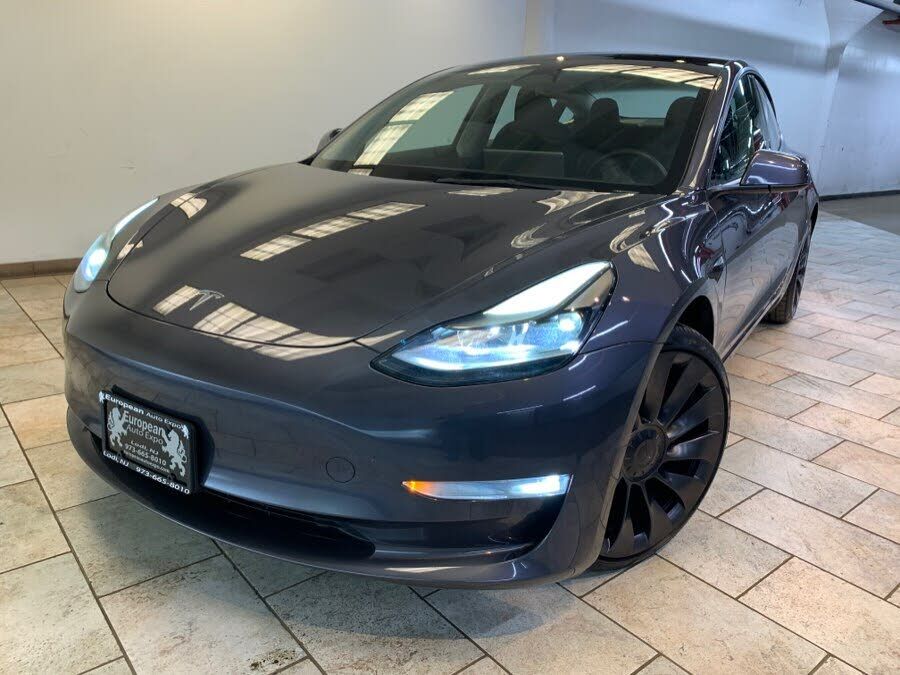 2023 TESLA Model 3