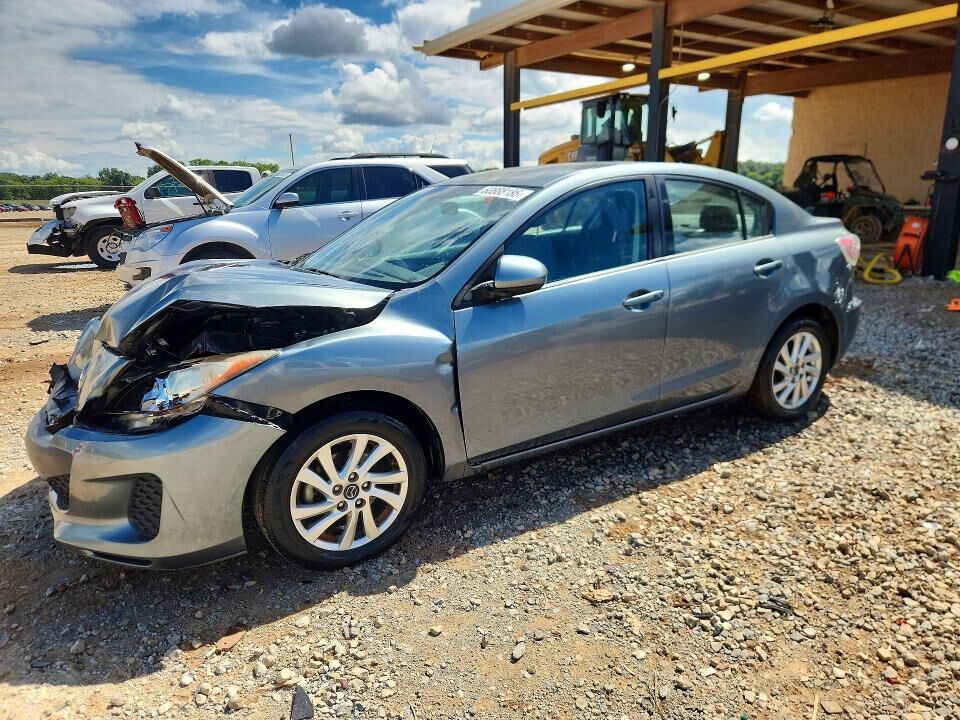 2013 MAZDA Mazda3