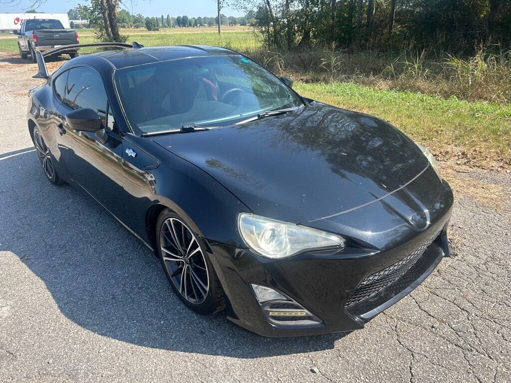 2016 TOYOTA Scion