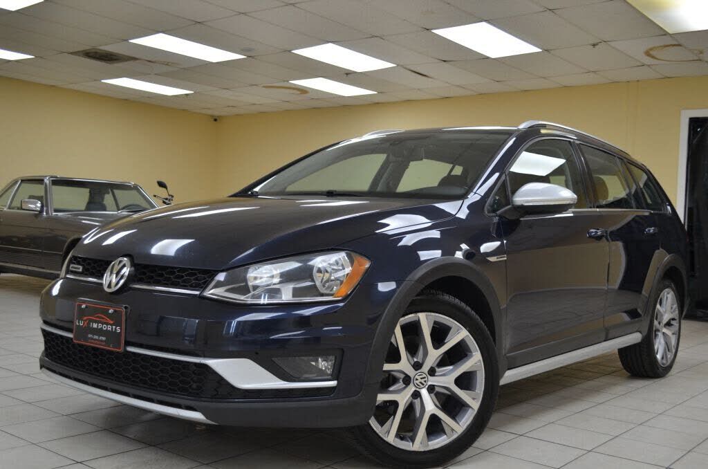 2017 VOLKSWAGEN Golf Alltrack