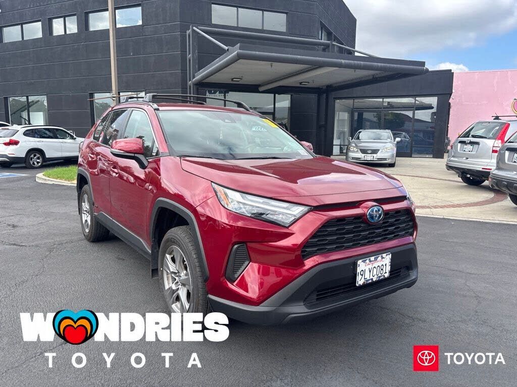 2024 TOYOTA RAV4