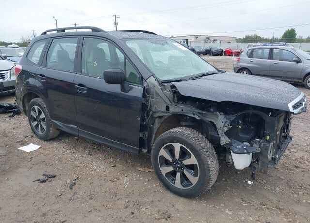 2017 SUBARU Forester