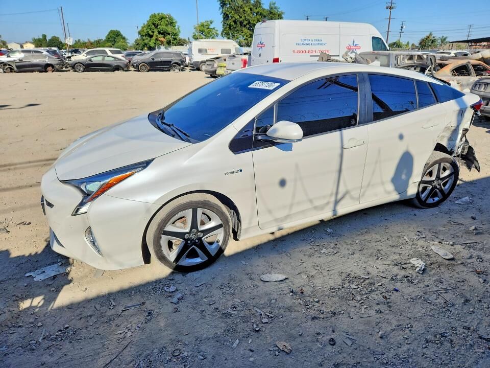 2018 TOYOTA PRIUS
