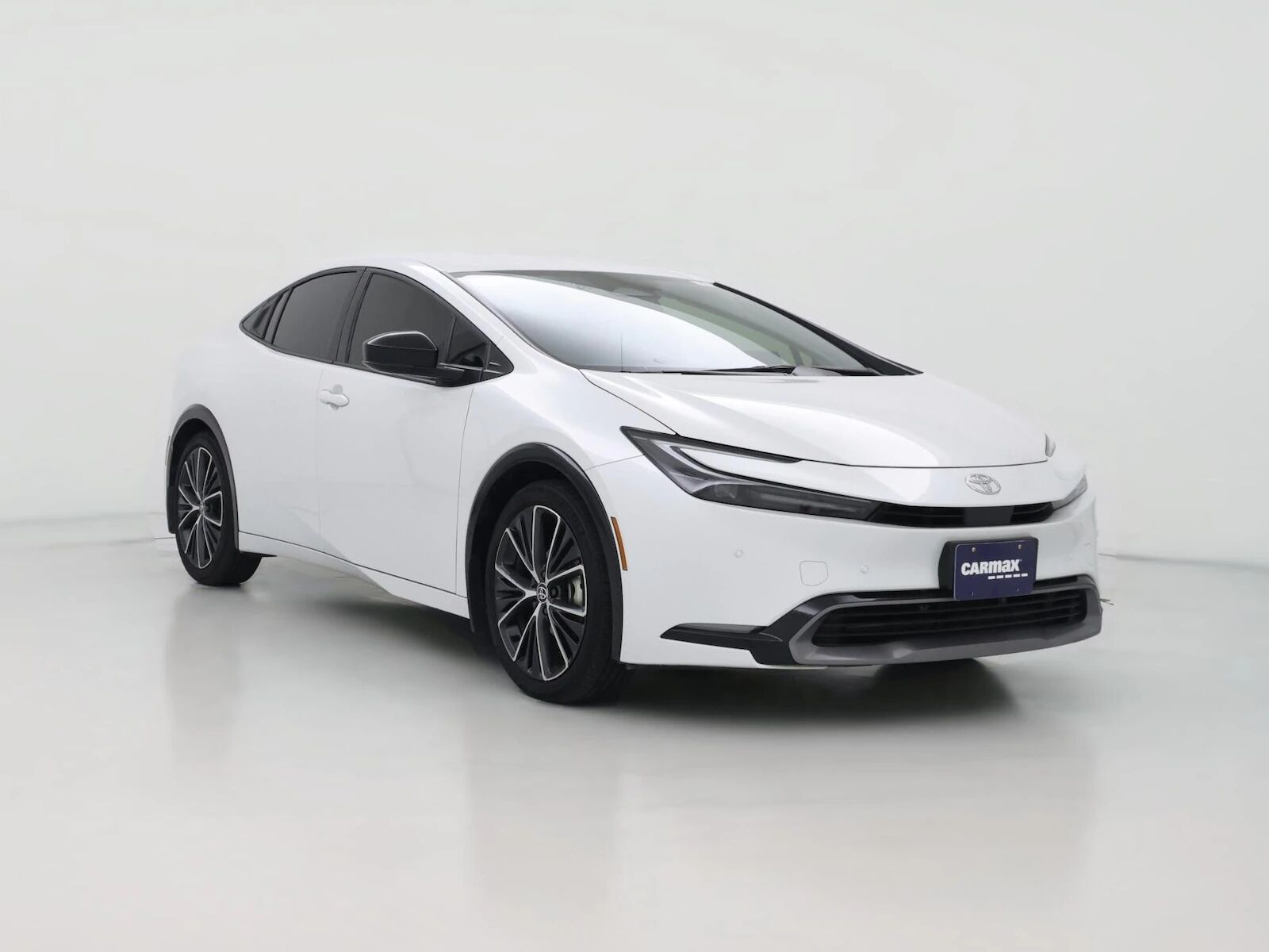 2024 TOYOTA PRIUS