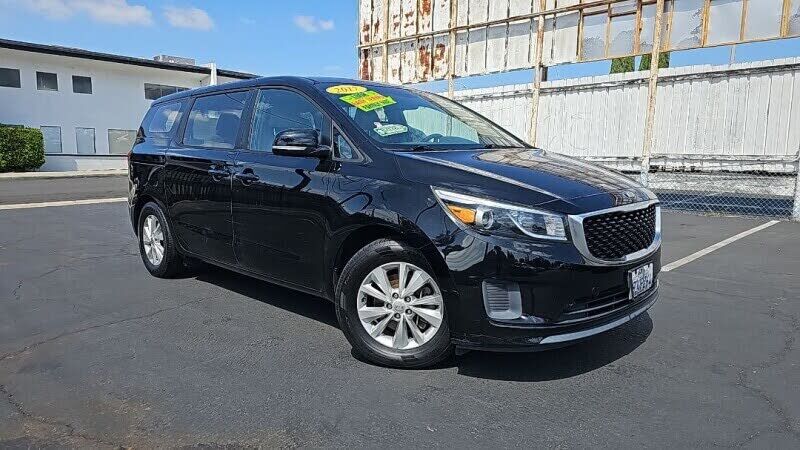 2017 KIA Sedona