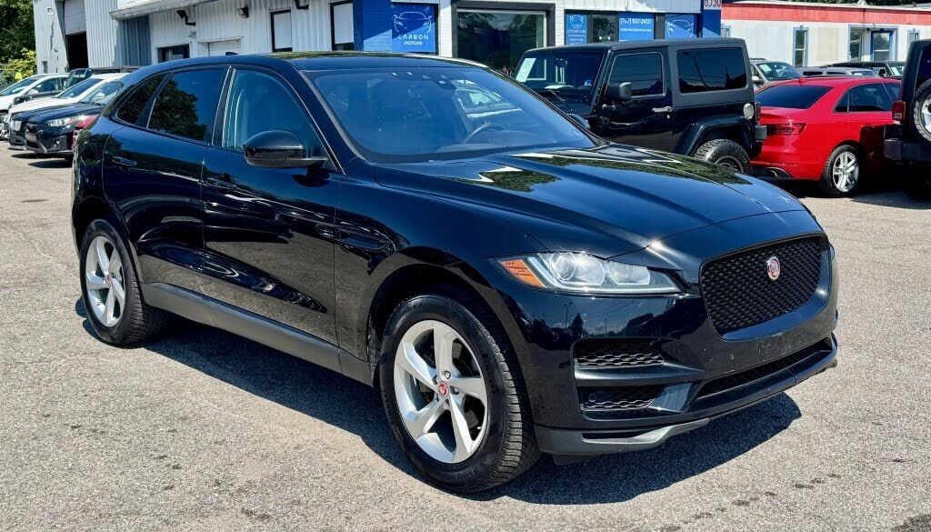 2019 JAGUAR F-Pace