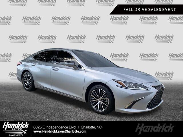 2022 LEXUS ES