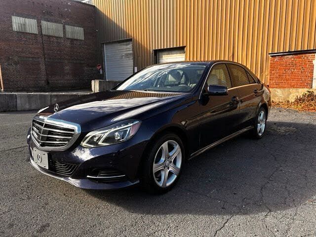 2016 MERCEDES-BENZ E-Class