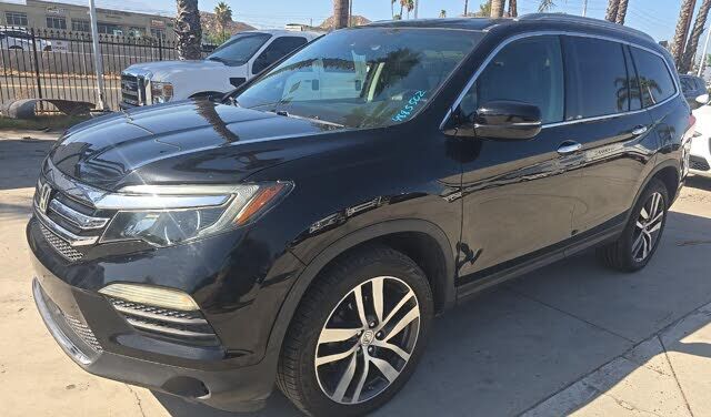 2017 HONDA Pilot