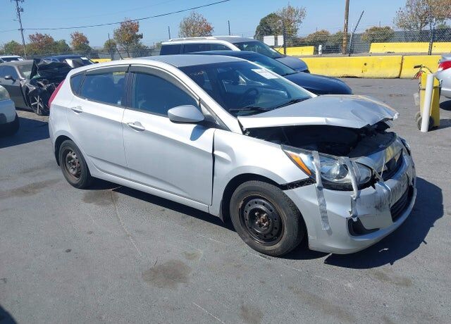 2012 HYUNDAI Accent