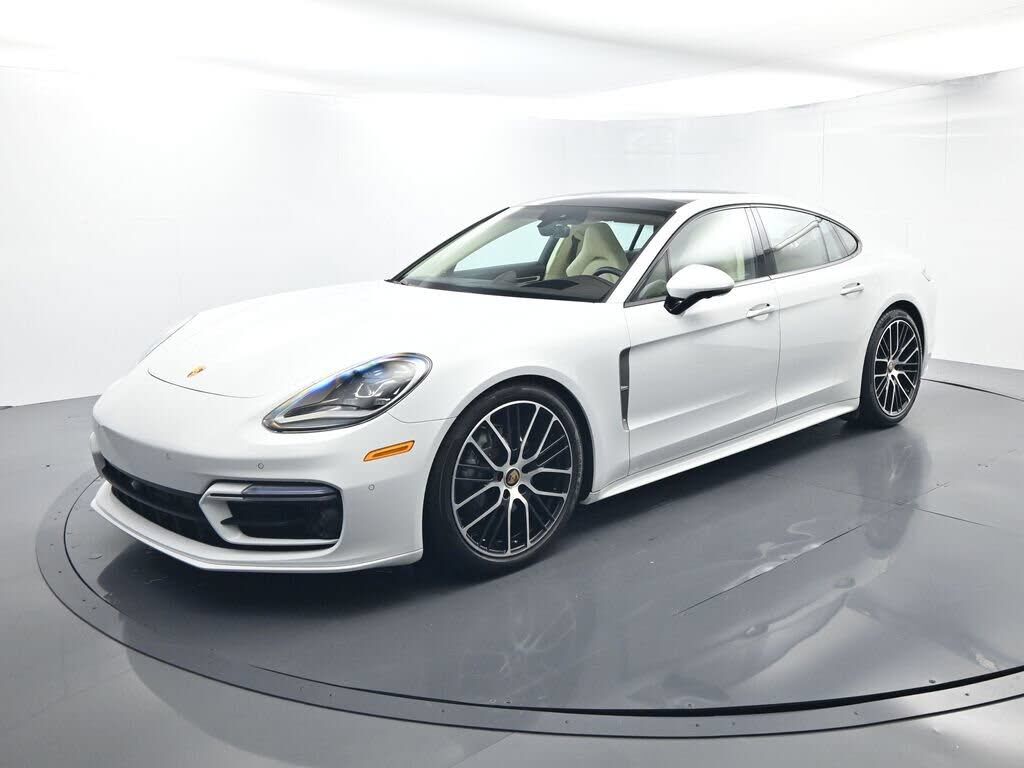 2023 PORSCHE Panamera