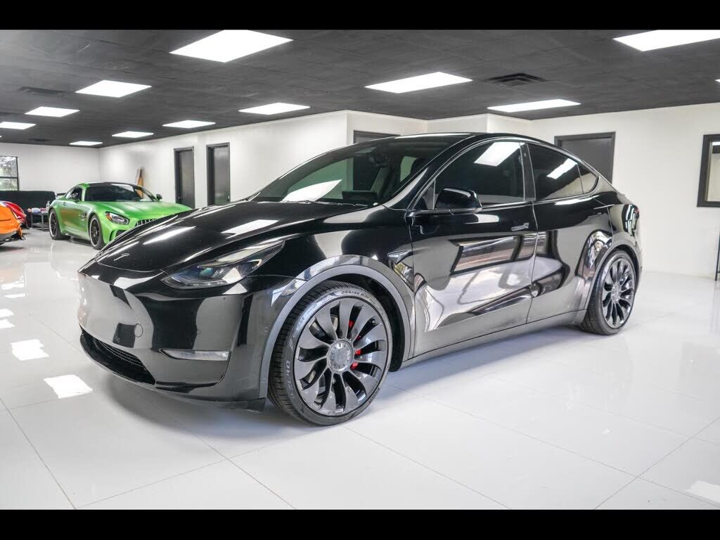 2022 TESLA Model Y