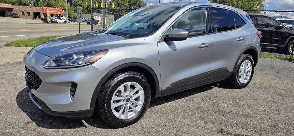 2021 FORD Escape