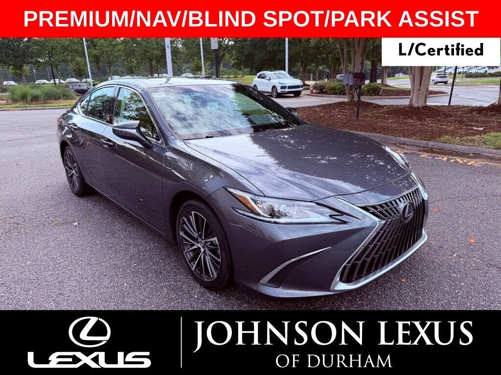 2024 LEXUS ES