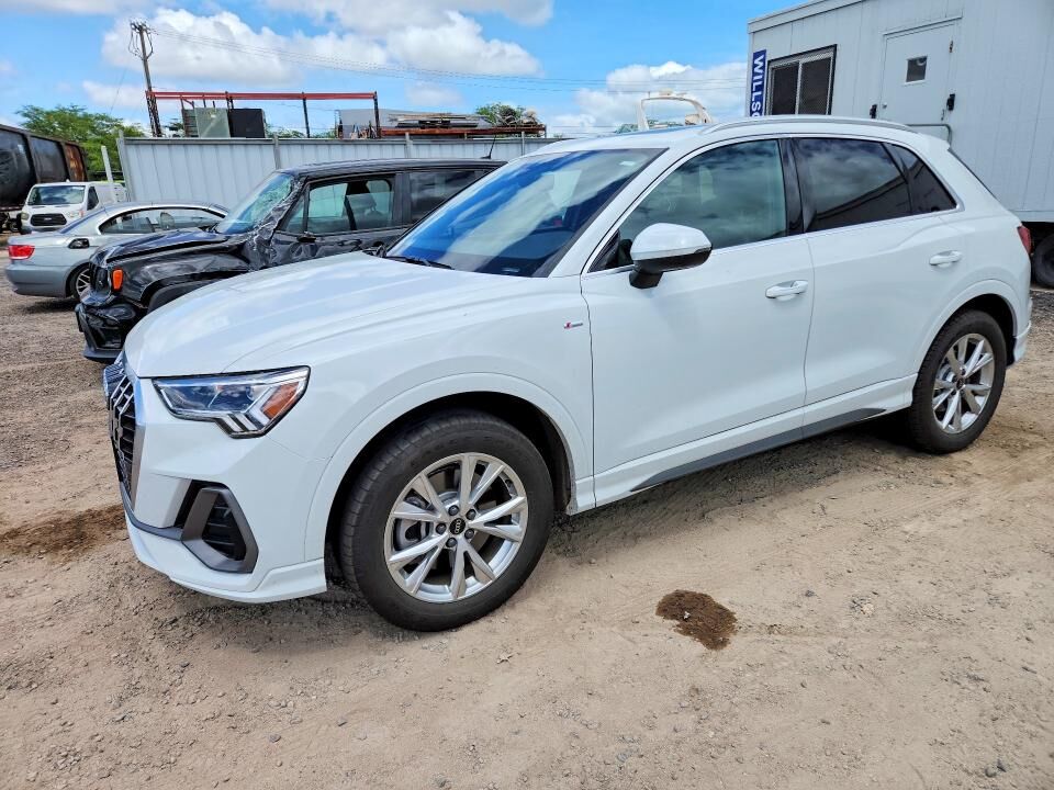 2024 AUDI Q3